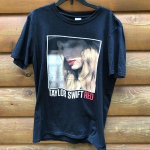 2013 Taylor Swift Red tour shirt